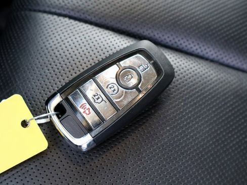 Used 2024 Lincoln Corsair Reserve w/ Equipment Group 201A image 36