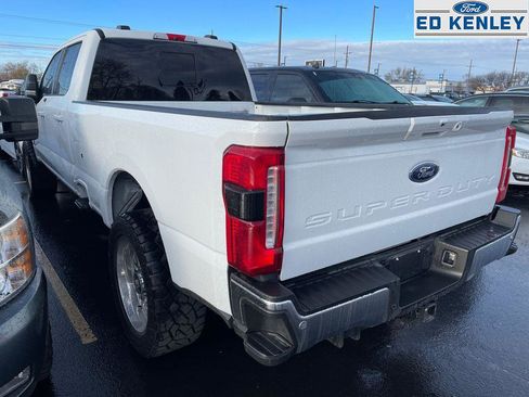 Used 2025 Ford F350 Lariat w/ Lariat Ultimate Package image 3
