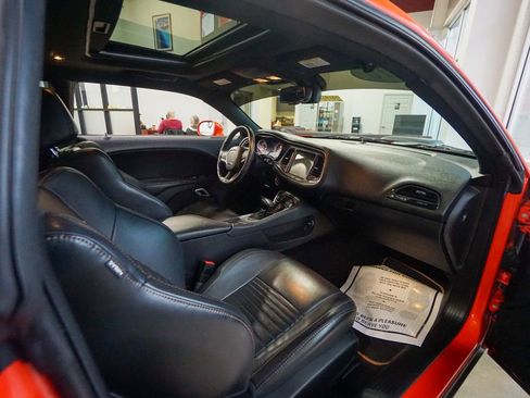 Used 2016 Dodge Challenger R/T Scat Pack image 23