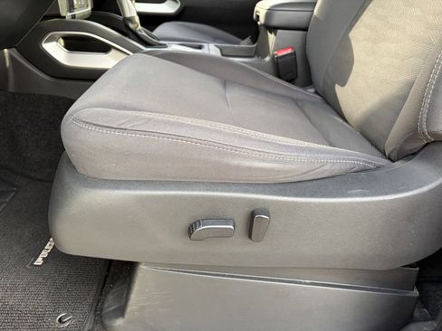 Used 2023 Nissan Frontier SV w/ Technology Package RWD image 22