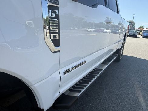 Used 2022 Ford F250 Lariat w/ FX4 Off-Road Package AWD/4WD image 12