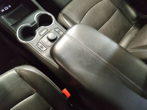 Used 2022 GMC Terrain SLT w/ Tech Package AWD/4WD image 26