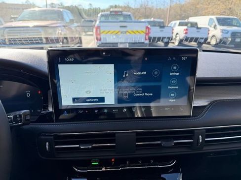 New 2026 Lincoln Corsair Premiere image 17