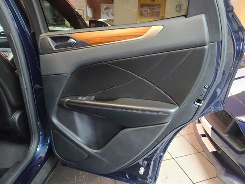 Used 2017 Lincoln MKC Select w/ Select Plus Package image 17