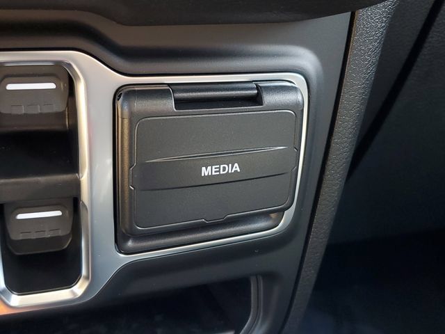 New 2025 Jeep Gladiator Sport AWD/4WD image 30