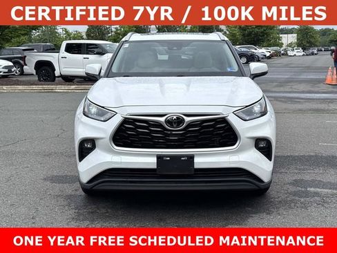 Used 2023 Toyota Highlander XLE AWD/4WD image 6