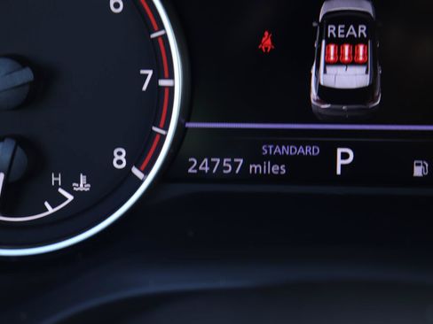Used 2023 Nissan Rogue SV FWD image 28