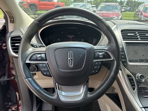 Used 2020 Lincoln Nautilus FWD w/ Equipment Group 101A image 16