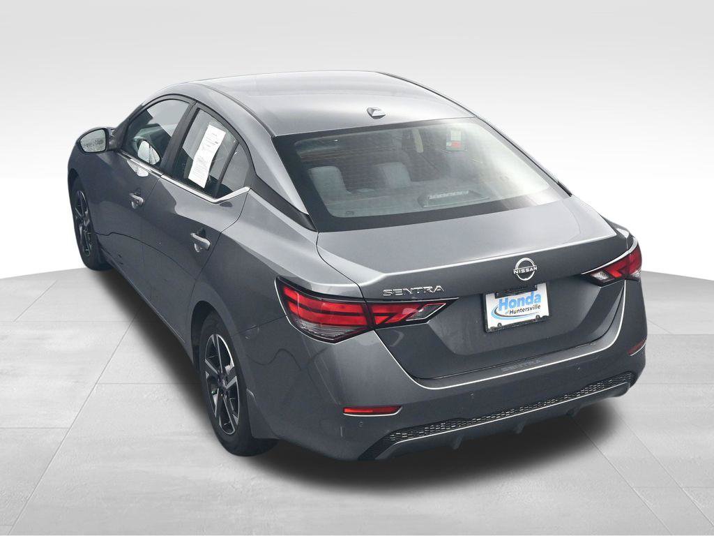 Used 2025 Nissan Sentra SV FWD image 40
