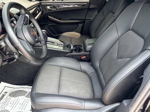 Used 2023 Porsche Macan AWD/4WD image 26