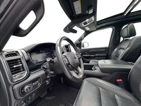 Used 2025 RAM 1500 Limited AWD/4WD image 21