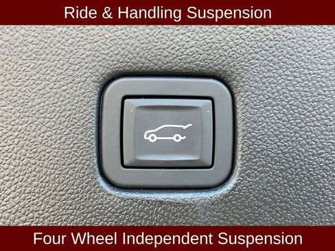 Used 2019 Chevrolet Blazer LT image 23