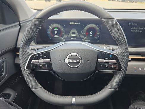 Certified 2025 Nissan Ariya FWD image 27