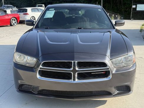 Used 2014 Dodge Charger SE w/ Connectivity Group RWD image 6