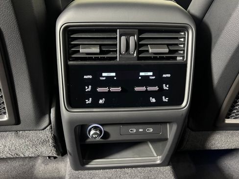 New 2026 Porsche Cayenne S image 38