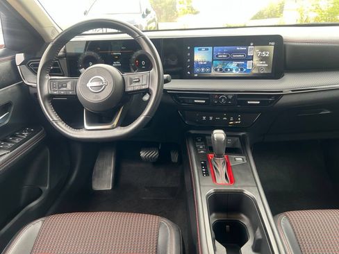 Certified 2025 Nissan Kicks SR AWD/4WD image 17