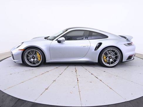 Used 2021 Porsche 911 Turbo image 2