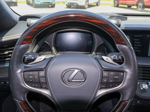 Used 2018 Lexus LS 500 AWD w/ Interior Upgrade Package image 21