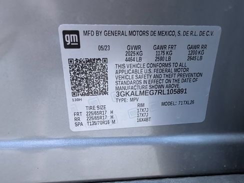 Used 2024 GMC Terrain SLE w/ Driver Convenience Package FWD image 24