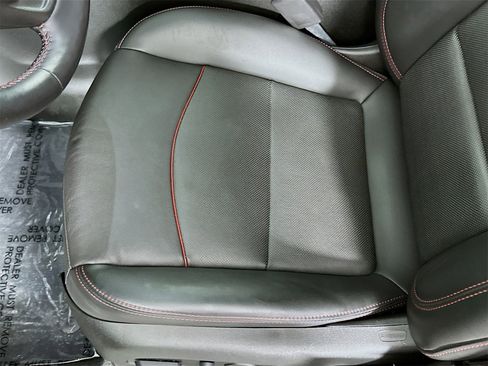 Used 2022 Chevrolet Equinox RS w/ RS Leather Package image 20