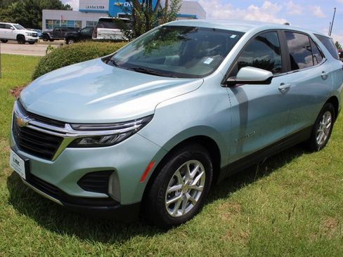 Certified 2022 Chevrolet Equinox LT image 3