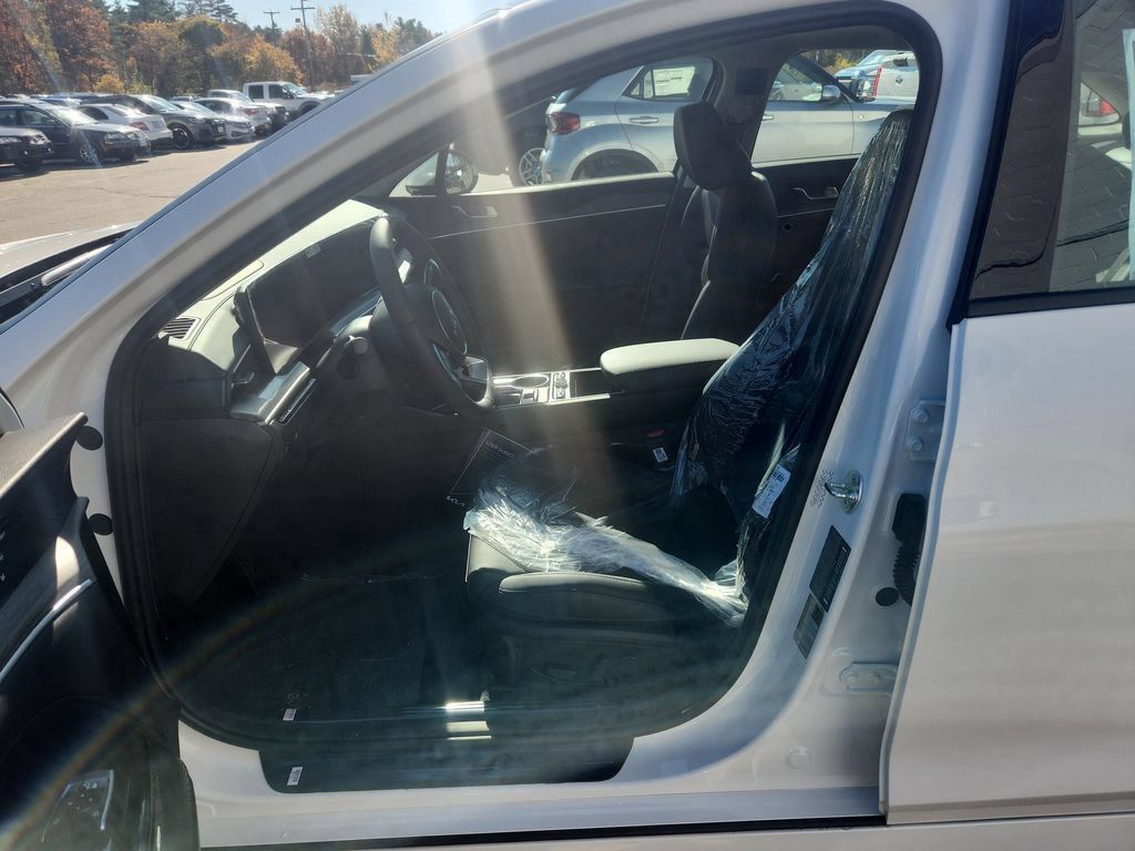 New 2026 Kia K5 EX FWD image 9