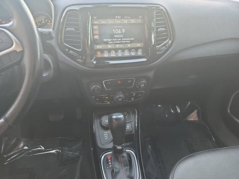 Certified 2020 Jeep Compass Limited AWD/4WD image 18
