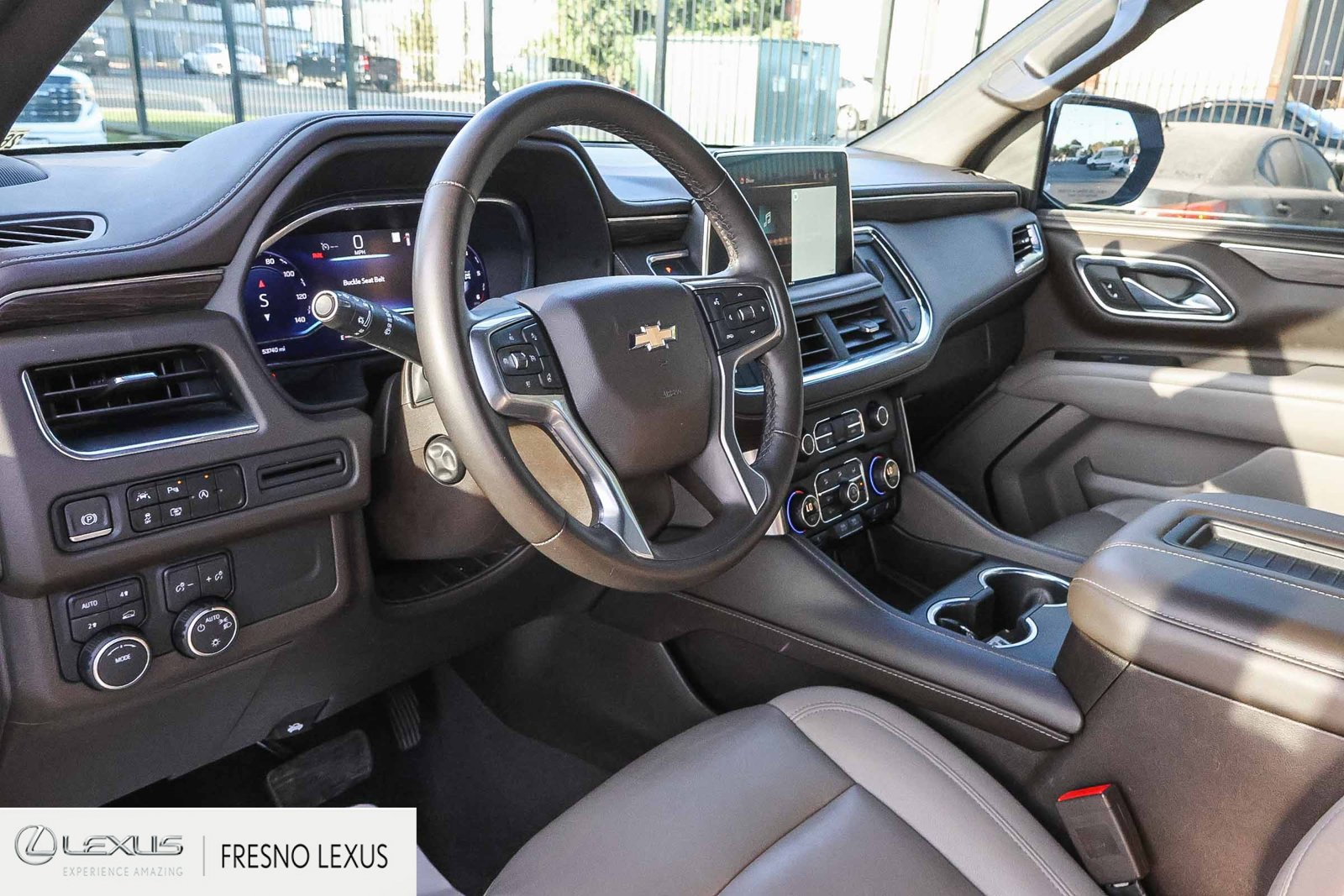 Used 2023 Chevrolet Tahoe LT w/ Luxury Package AWD/4WD image 17