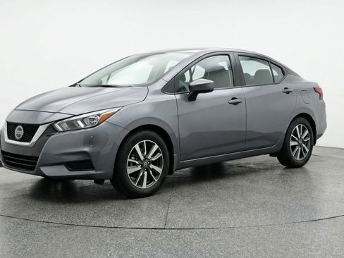 Used 2025 Nissan Versa SV FWD image 3