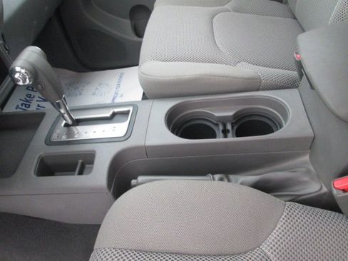 Used 2019 Nissan Frontier SV image 10