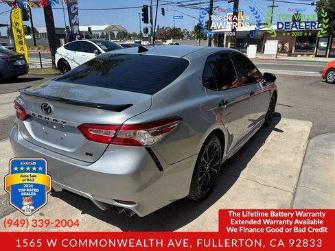 Used 2020 Toyota Camry SE w/ Carpet Mat Package FWD image 16