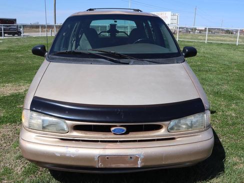Used 1995 Ford Windstar LX FWD image 9