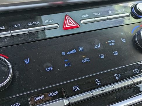 Certified 2025 Hyundai Santa Fe XRT AWD/4WD image 32