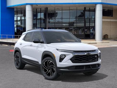 New 2026 Chevrolet TrailBlazer RS w/ Convenience Package FWD image 7