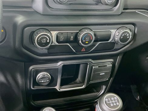 Used 2021 Jeep Gladiator Sport w/ Trailer Tow Package AWD/4WD image 15