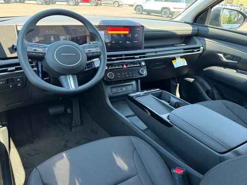 New 2026 Hyundai Tucson Blue SE AWD/4WD image 11