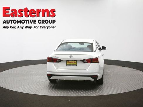 Used 2025 Nissan Altima 2.5 SV image 39