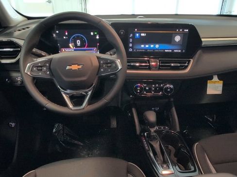 New 2026 Chevrolet TrailBlazer LT w/ Convenience Package AWD/4WD image 16