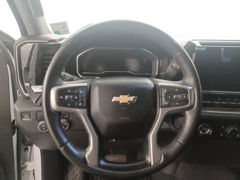 Used 2023 Chevrolet Silverado 1500 LT RWD image 21