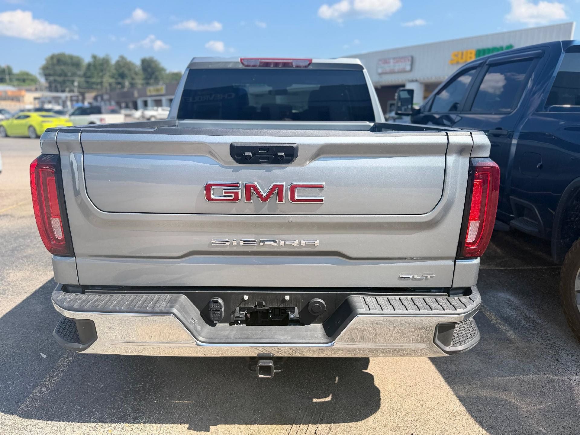 Used 2026 GMC Sierra 1500 SLT AWD/4WD image 5