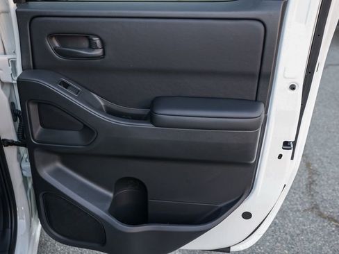 New 2026 Nissan Frontier SV w/ Tow Package image 18