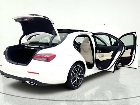 Used 2023 Mercedes-Benz E 350 Sedan w/ Premium Package image 18