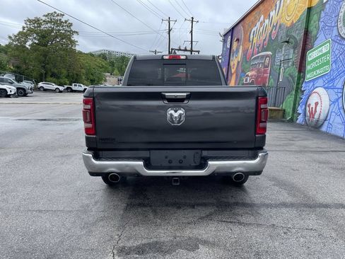Used 2019 RAM 1500 Laramie AWD/4WD image 4