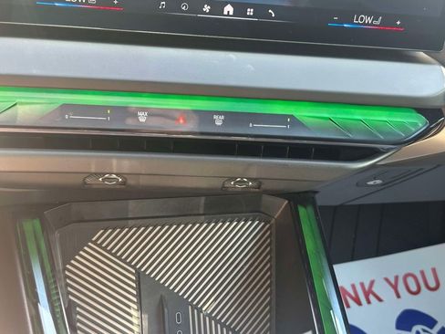 Certified 2025 BMW X3 xDrive30i w/ Convenience Package image 20