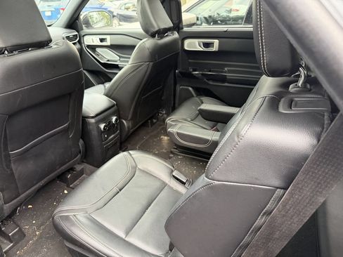 Used 2022 Ford Explorer ST w/ Equipment Group 401A AWD/4WD image 4