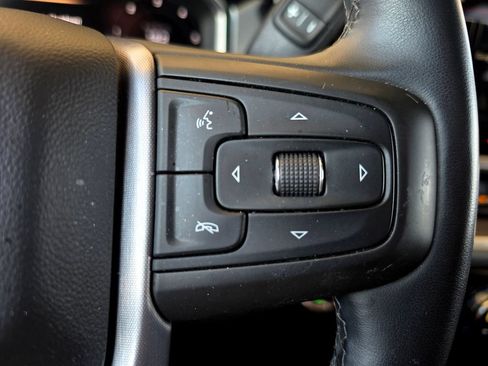 Used 2025 GMC Sierra 1500 SLT AWD/4WD image 28
