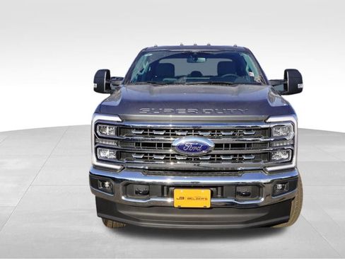 New 2026 Ford F250 XLT w/ XLT Premium Package AWD/4WD image 8