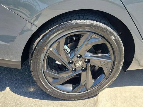 New 2026 Hyundai Elantra SEL Sport FWD image 29