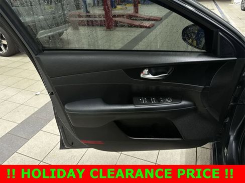 Used 2023 Kia Forte GT-Line image 29