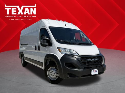 Used 2023 RAM ProMaster 2500 FWD image 1